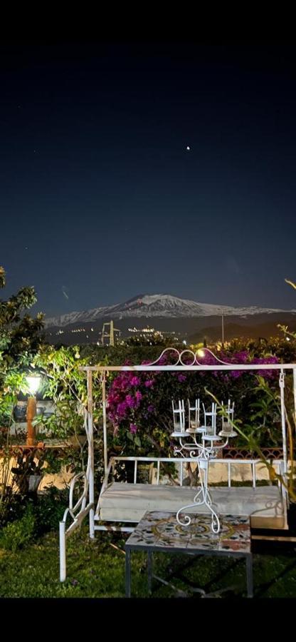 לינה וארוחת בוקר טאורמינה La Capanna Di Giuseppe E Maria מראה חיצוני תמונה