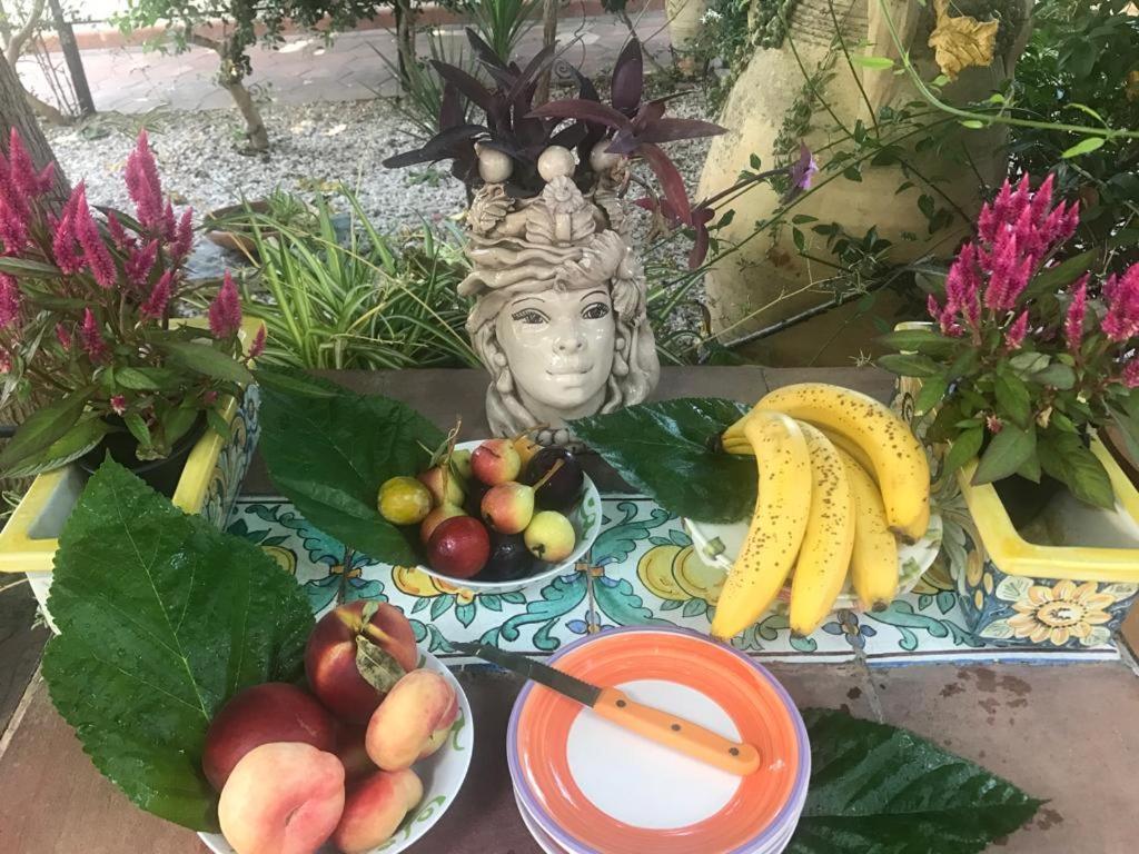 לינה וארוחת בוקר טאורמינה La Capanna Di Giuseppe E Maria מראה חיצוני תמונה